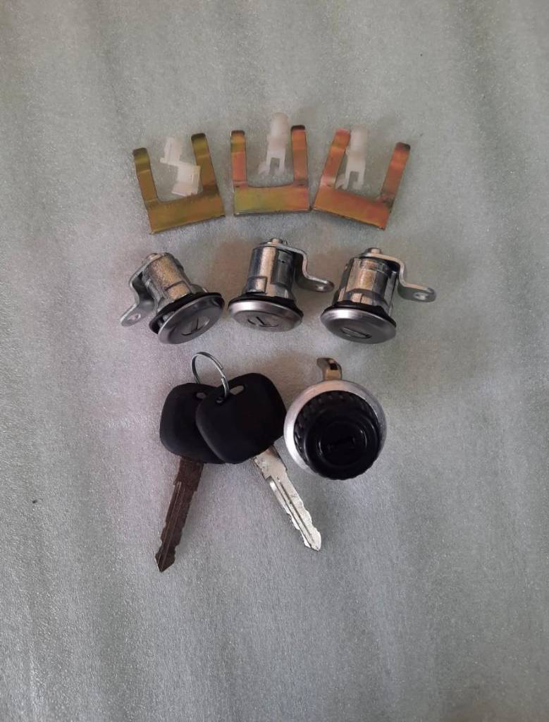 kit nottolini completi di cilindretto con chiave