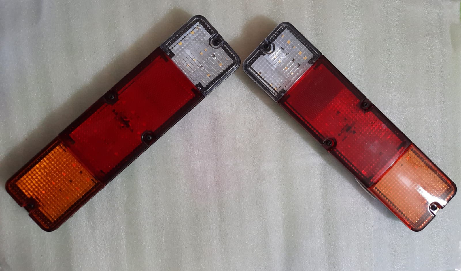 Coppia di fanalini/stop posteriori led