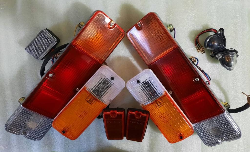 Kit fanalini+ luce di cortesia+luci targa
